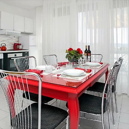 Apartmán Milana - Cozy With Free Parking
