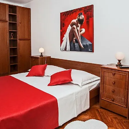 Apartment Milana - Cozy With Free Parking Split