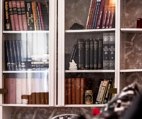 Milana - Cozy With Free Parking * Split